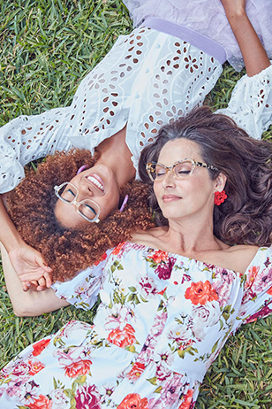 Miami Wardrobe, Stylist, Miami Fashion, Stylist Sports, Stylist, Lifestyle, Still life, Resort, Cruise, Kids Stylist, Prop Stylist, Art Department, Men Styling, Women Styling, Celebrity Stylist - Vint & York