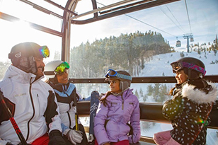 Meltem Ulker / WARDROBE | PROP STYLIST